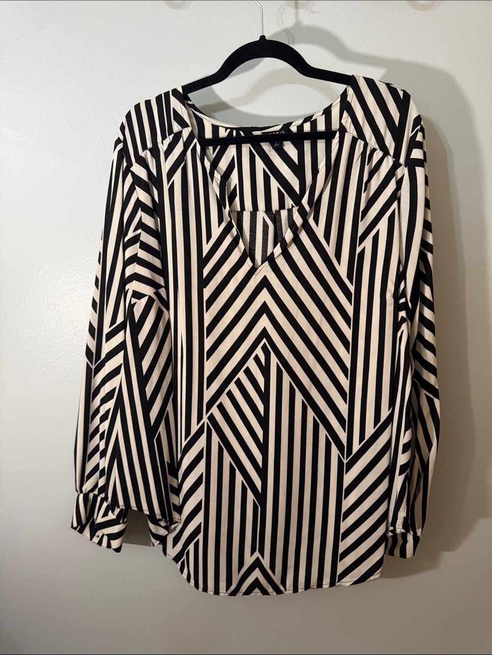 torrid Monochrome Geometric V-Neck Blouse